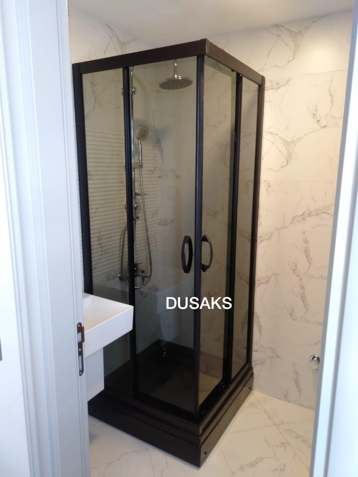 Siyah Duşakabin Füme Cam H 190