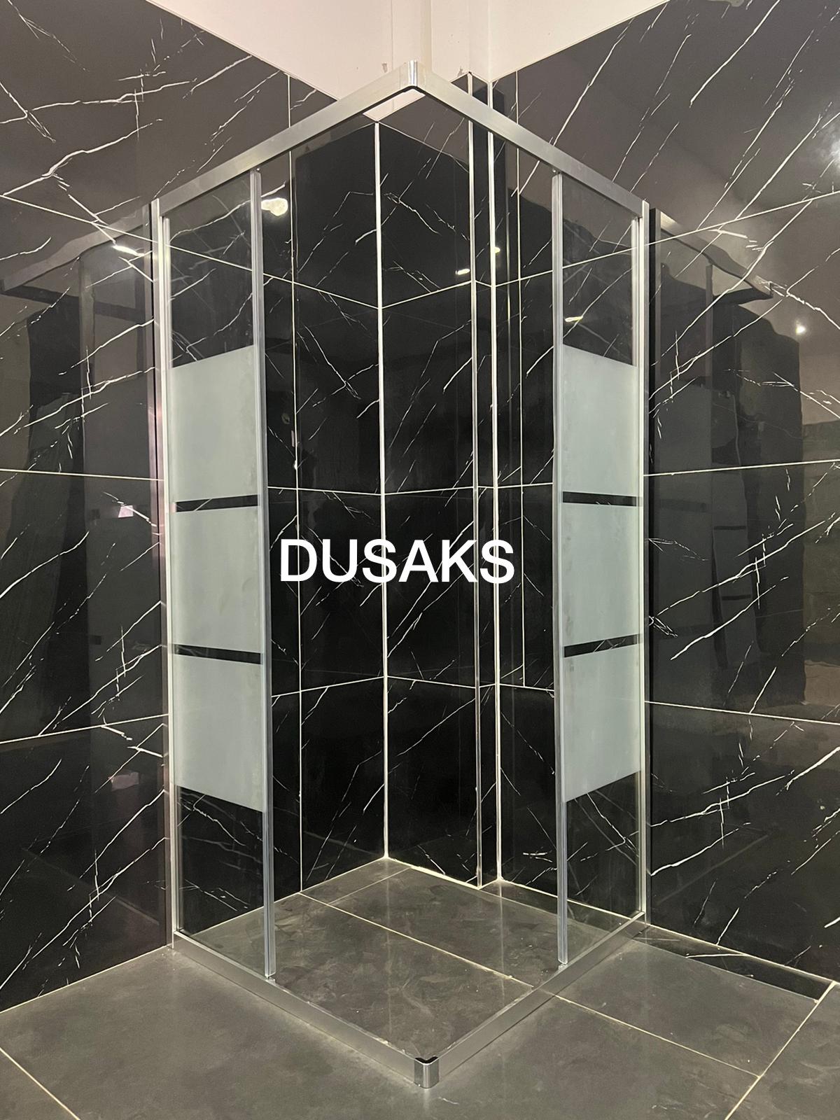 Parlak Duşakabin Kumlama 5Mm Temperli Cam Yükseklik 190 Cm