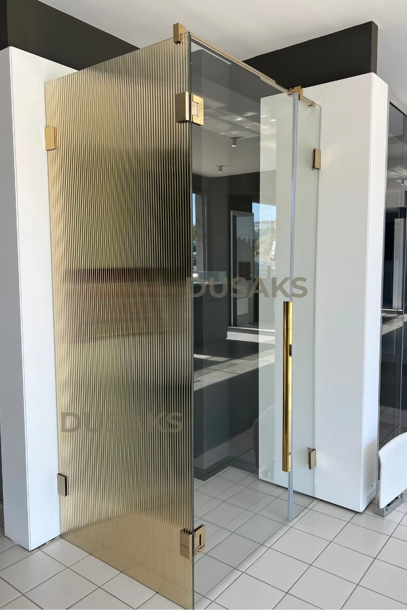 Gold Menteşeli Nervürlü Cam Duşakabin H200 Kare