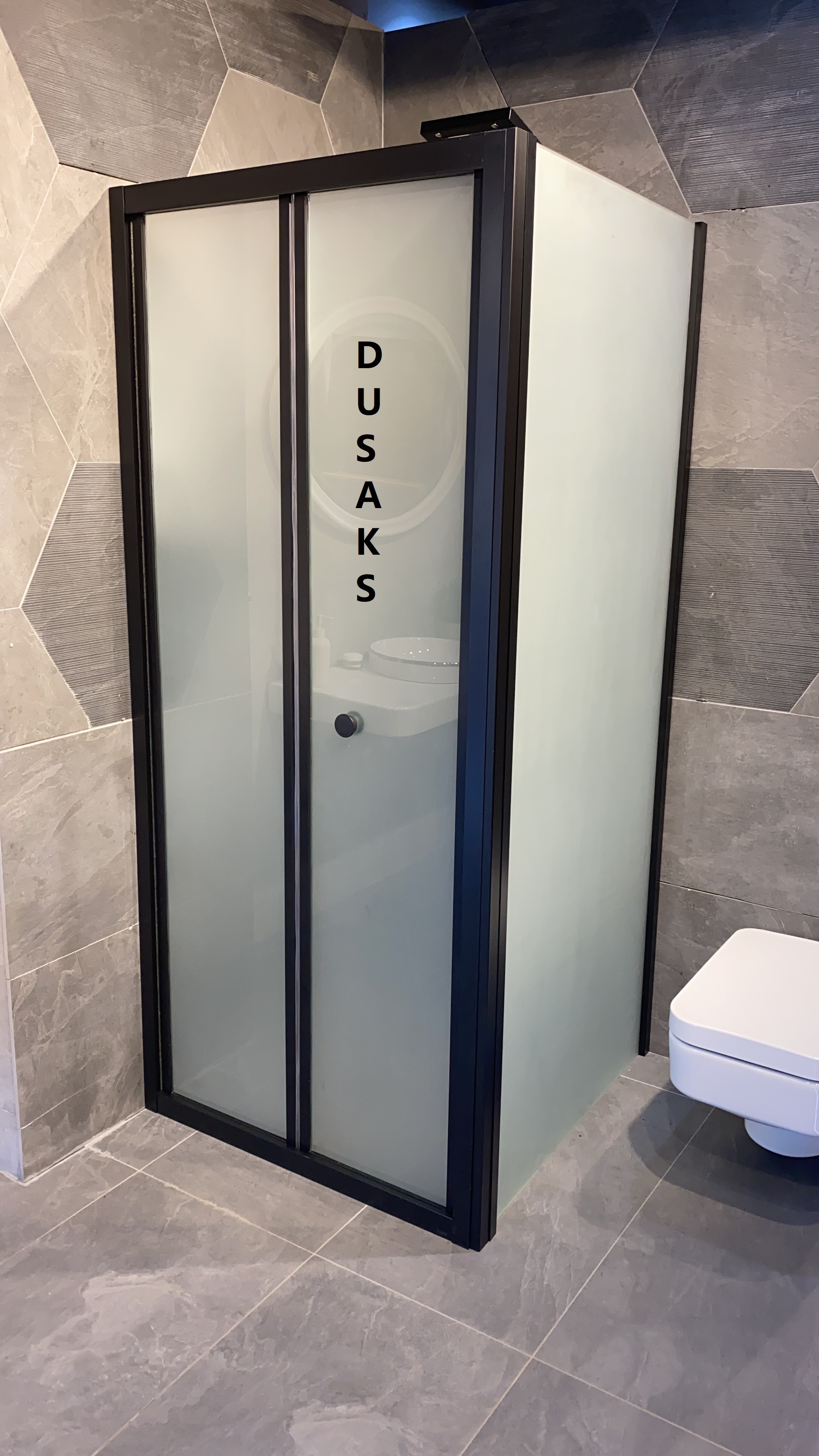 Siyah Katlanır Duşakabin